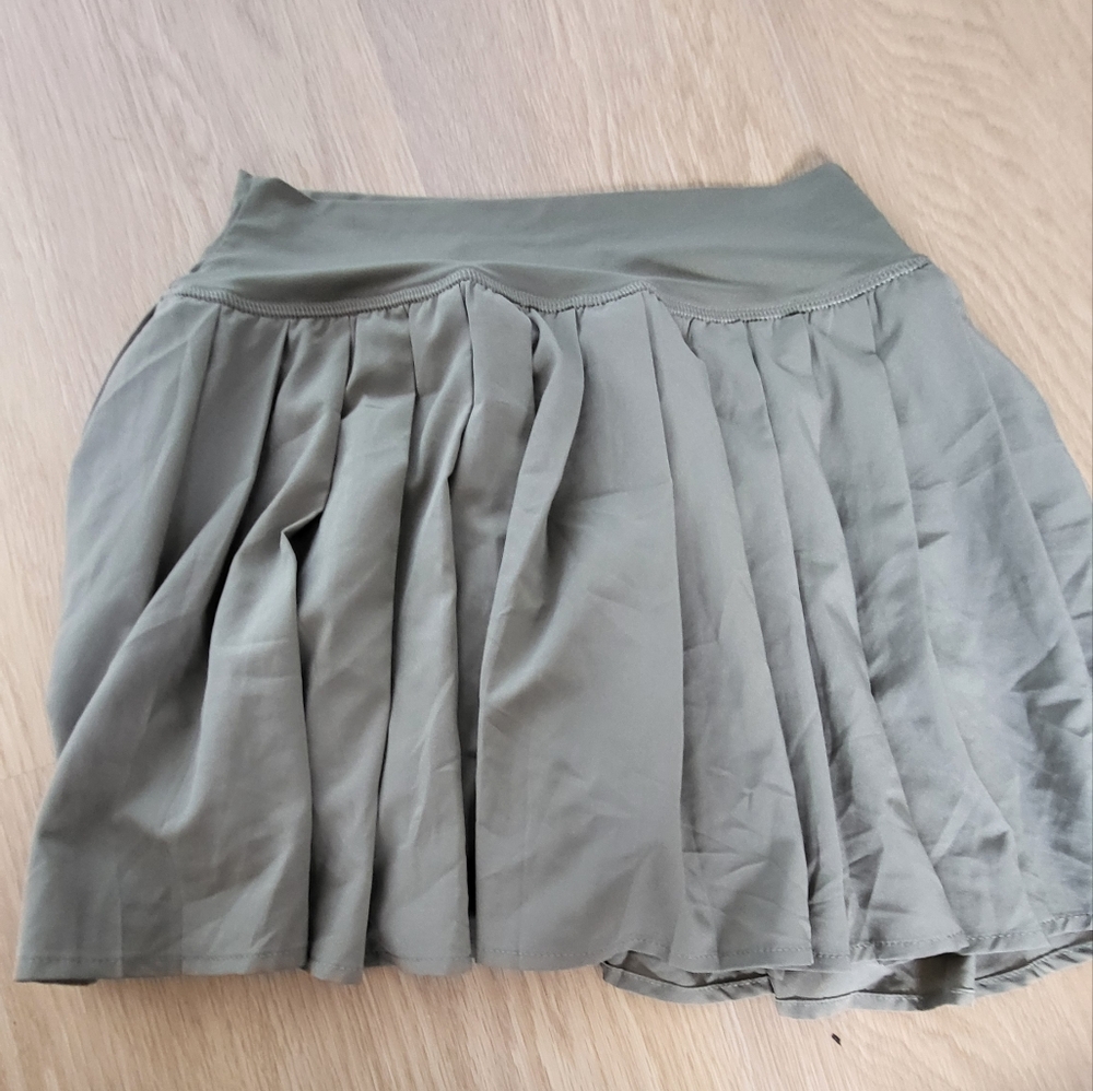 Green skirt womens